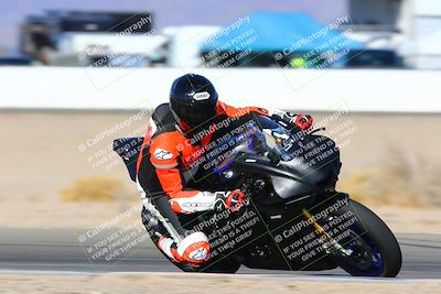 media/Jan-08-2022-SoCal Trackdays (Sat) [[1ec2777125]]/Turn 15 Inside (950am)/